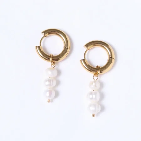 Zarcillos con perlas colgantes