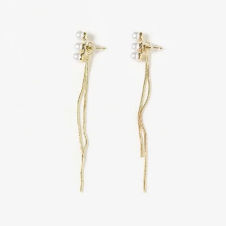 Zarcillo largo con perlas