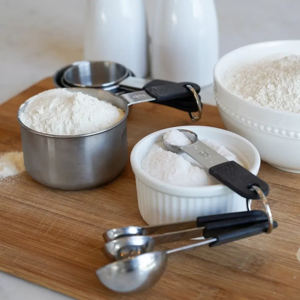 Set de tazas y cucharas medidoras - Image 2