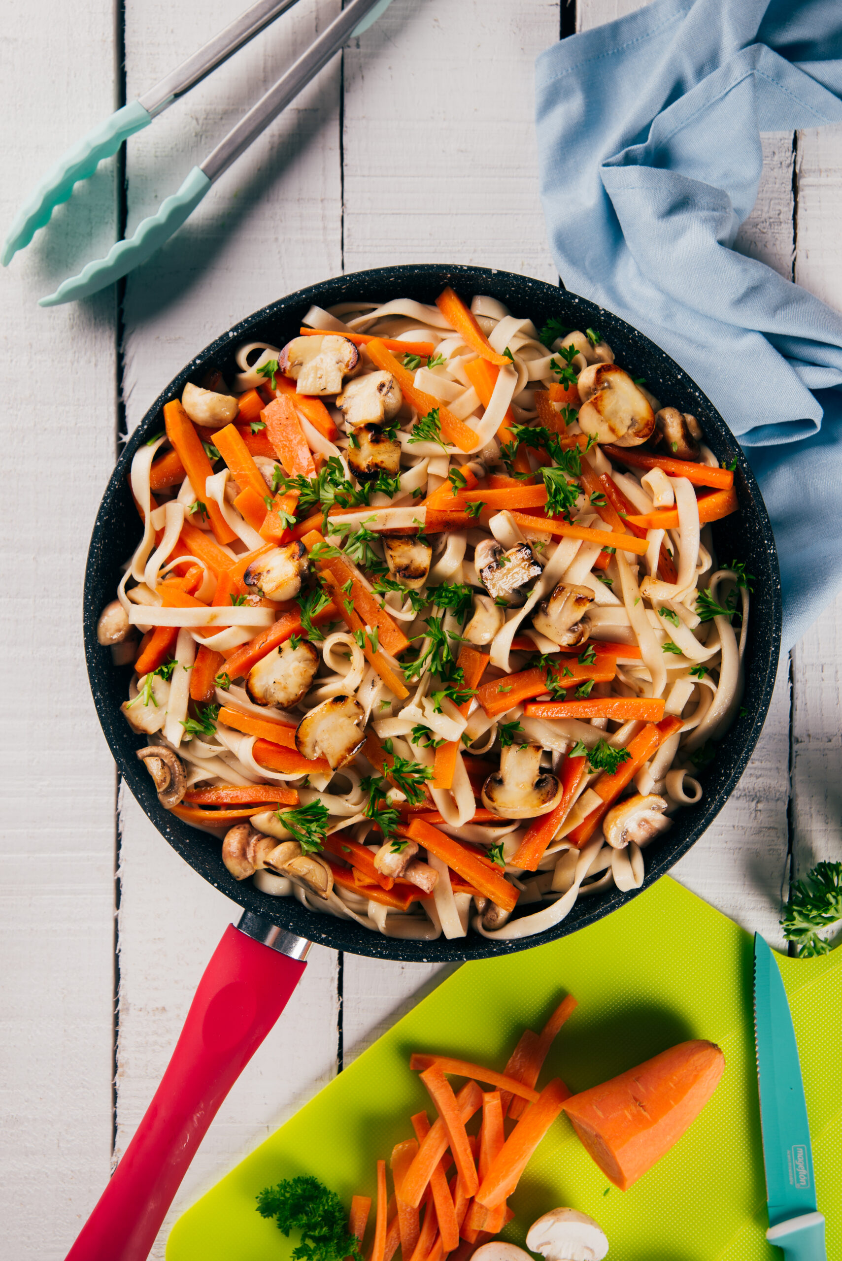 Wok de aluminio forjado con tapa 28 cm linea Vulcano - Image 2