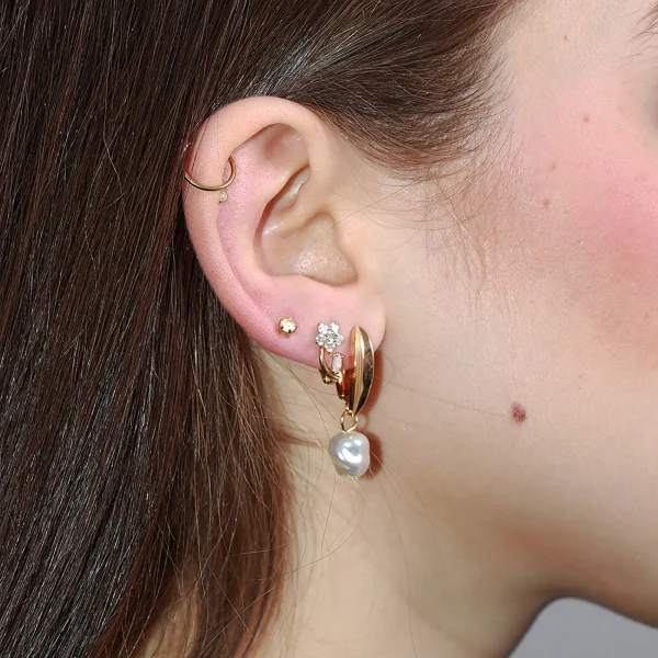 Zarcillos con dije de perla