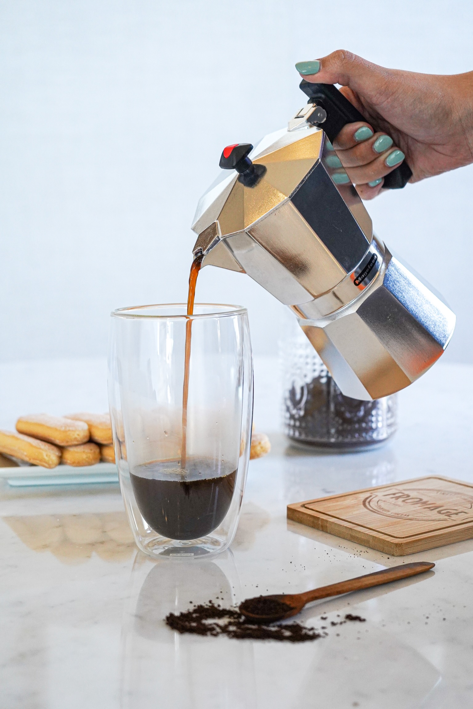 Cafetera greca de aluminio 6 tazas - Image 3